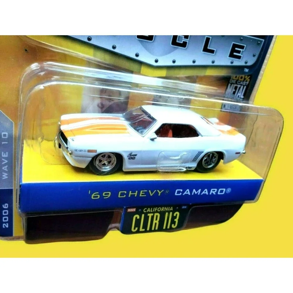 Jada Toys '69 Chevy Camaro BigTime 2006 Muscle Car White Die-Cast 1:64 MOC